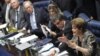 دیلما روسف رئیس جمهوری تعلیق شده برزیل در حال دفاع از خود در جلسه استیضاح در مجلس سنا - ۸ شهریور ۱۳۹۵ 