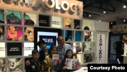 Komikus Alti Firmansyah dan penulis Sam Humphries, bersama fans di acara Comic Con 2018 (Dok: Alti Firmansyah)
