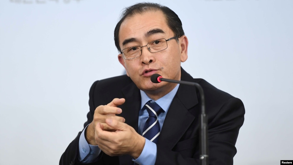 Thae Yong-ho, the former North Korean deputy ambassador to London, gestures while speaking during a news conference at the Government Complex in Seoul, South Korea, Dec. 27, 2016. 