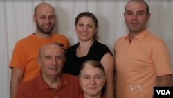 Яша Ісмаїлов та його родина