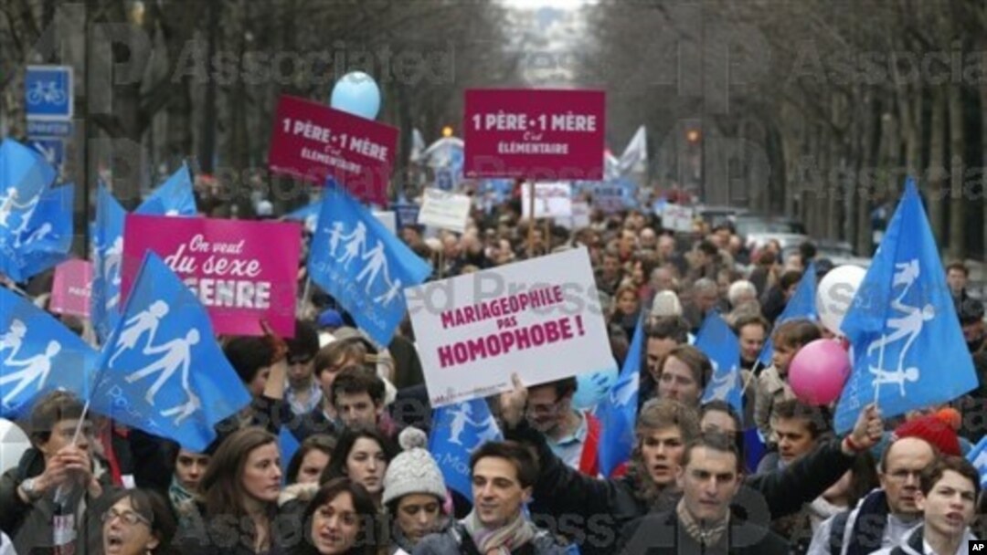 Demo anti perkawinan sejenis di Paris, Minggu (13/1) yang diikuti lebih dari 200 ribu orang.
