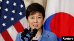 박근혜 한국 대통령이 7일 백악관 미·한 정상회담 후 열린 기자회견에서 발언하고 있다.