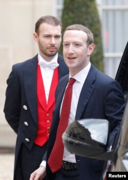 CEO Facebook Mark Zuckerberg tiba di Elysee Palace, Paris, Perancis, 10 Mei 2019.