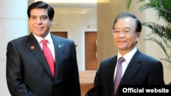 پاکستان اور چین کے وزرائے اعظم کی ملاقات
