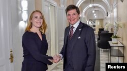 Serokê parlamana Swêdî Andreas Norlen û rêbera Partîya Navendî Annie Loof 