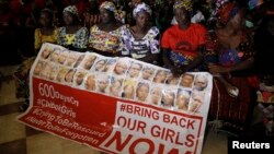 ပြန်ပေးဆွဲခံ Chibok ကျောင်းသူတွေရဲ့ မိဘဆွေမျိုးတွေ။ 