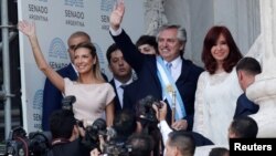 El presidente electo de Argentina, Alberto Fernández, prestó juramento este martes 10 de dicembre de 2019 en un país afectado por la crisis económica. 