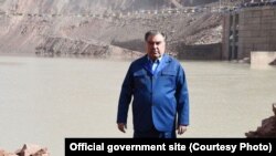 Tajik President Emomali Rahmon at the site of the Rogun Dam, Oct. 29, 2016.