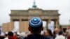 EU Survey: European Jews Feel Under Threat, Think of Emigrating