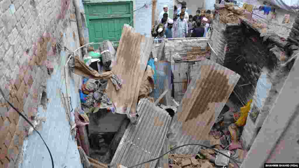 A major earthquake struck northern Afghanistan Monday, killing scores of people there as well as in neighboring Pakistan.&nbsp; 