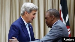 美國國務卿克里目前正在肯尼亞首都內羅畢同肯尼亞總統肯雅塔會晤。