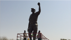 Ouagadougou dévoile une nouvelle statue de Thomas Sankara