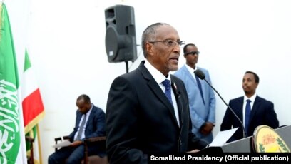Muuse Biixi oo ka hadlay kulankii Farmaajo iyo arrimo kale