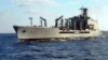 Hải quân Mỹ nổ súng vào một chiếc tàu ngoài khơi Dubai