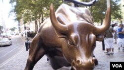 象征美国金融界的华尔街附近的金牛