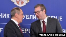 Sergej Lavrov, šef ruske diplomatije, sa predsednikom Srbije Aleksandrom Vučićem tokom posete Beogradu (Foto: RFERL/Vesna Anđić) 