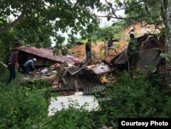 Tim SAR berupaya melakukan pencarian korban longsor di Toba Samosir, Sumatera Utara, Jumat, 13 Desember 2018. (Foto courtesy : BPBD Sumatera Utara)