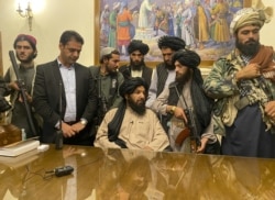 Militan Taliban dengan cepat menguasai ibu kota Kabul dan Istana Presiden Afghanistan (foto: dok).