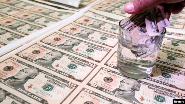 Según el Banco Mundial existe el riesgo de un golpe sustancial a los flujos de capital.