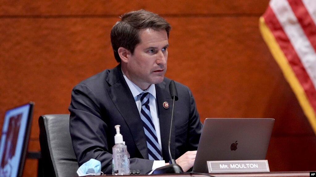 Dân biểu Seth Moulton.