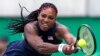 Serena Williams en grande pompe hier sur le terrain de tennis