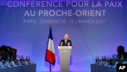 ژان مارک آیرو، وزیر امور خارجه فرانسه، در نشست پاریس