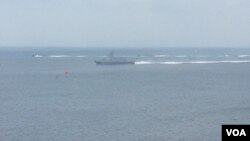 2017年5月25日澎湖汉光军演现场，台湾军方海军舰艇驶向目标。（美国之音记者申华 拍摄）