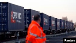 Prvi kineski teretni voz na Barking Intermodal Terminal-u, nedaleko od Londona (18. januar 2017.)