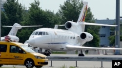 The plane of Bolivia's President Evo Morales is parked at Vienna's Schwechat airport, July 3, 2013.