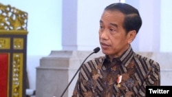 Presiden Jokowi mendorong OJK menjaga dan mengawal perkembangan digitalisasi keuangan. (Twitter/@jokowi)