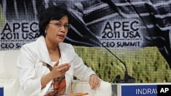 Sri Mulyani Indrawati, managing director of The World Bank, speaks at the Asia-Pacific Economic Cooperation summit, November 11, 2011, in Honolulu, Hawaii.