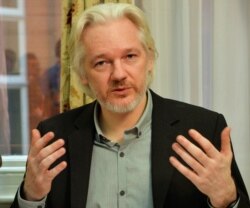 ‘위키리크스’ 설립자 줄리언 어산지.