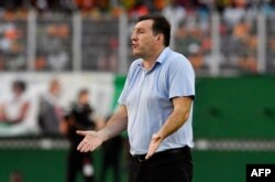 Marc Wilmots déçu lors du match Côte d'Ivoire-Maroc au stade Felix Houphouët-Boigny, Abidjan, le 3 octobre 2017.