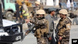 نبروهای امنیتی افغانستان در محل حمله انتحاری مستقر شدند