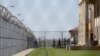 TT Obama ra lệnh cấm biệt giam tù nhân vị thành niên