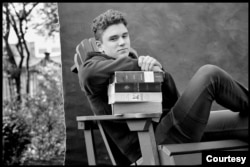 High school senior Rowan Jones photographed by Matt Mendelsohn.
