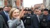 Clinton con líderes en Kosovo