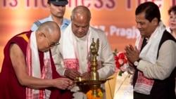 ༧གོང་ས་མཆོག་ལ་བྷ་ར་ཏ་རཏྣ་གཟེངས་རྟགས་འབུལ་དགོས་པའི་ལས་འགུལ།