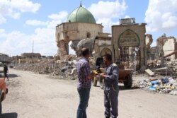 Masjid ikonik kota Mosul "al-Nouri" rusak berat di bawah kendali ISIS (foto: dok).