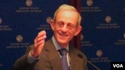 Daniel Serwer