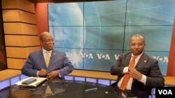 Minis Afe Etranje Ayiti Claude Joseph, ak Jacquelin Belizaire nan studyo Vwadlamerik nan Washington, 2 Nov. 2021.
