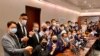 4名香港民主派立法會議員被取消議員資格 全體19名民主派宣佈總辭