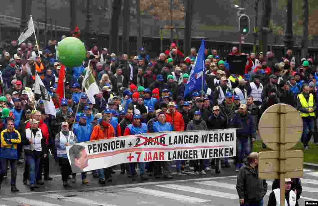 تظاهرات سربازان بلژیکی علیه اصلاحات بازنشستگی برنامه ریزی شده، بروکسل، بلژیک.
