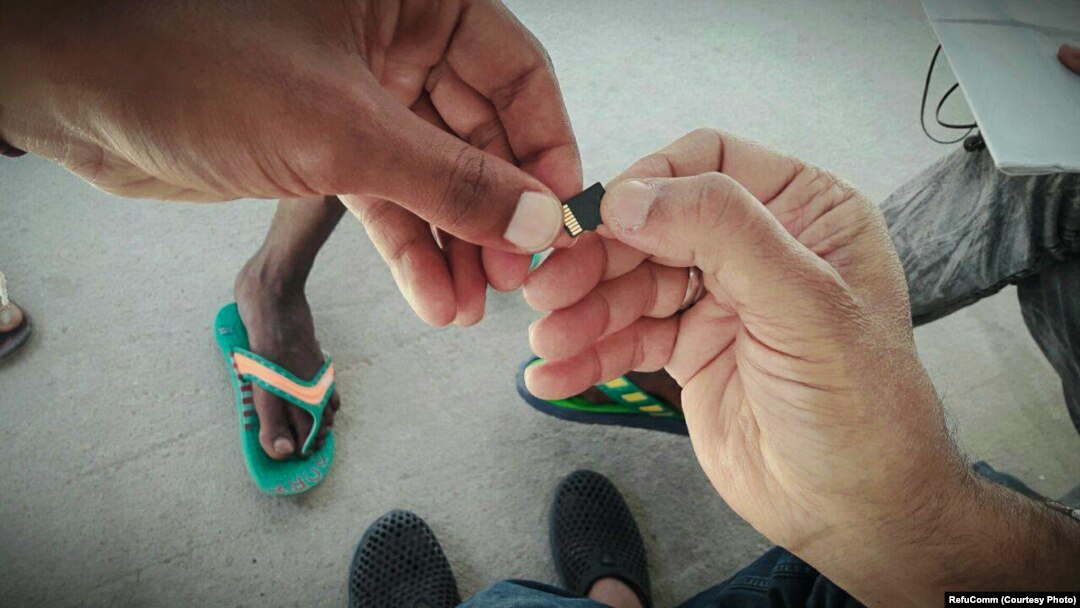 The micro SD cards being distributed on Chios island. There are now around 780 in circulation.
