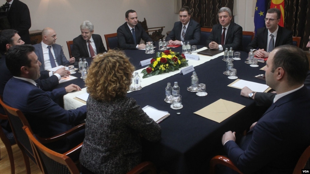Maqedoni, debat dhe takime për çështjen e emrit