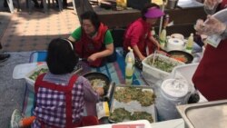 탈북 청소년 장학금 마련 음식판매 행사