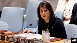 La emabajadora de EE.UU. ante la ONU, Nikki Haley, habla ante el Consejo de Seguridad el lunes, 17 de septiembre de 2018.