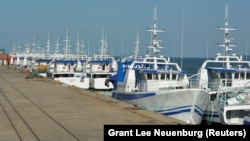 Barcos da Ematum, uma das empresas que deram origem às dívidas ocultas.Doca de Maputo.