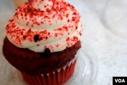 Red velvet cupcake (Creative commons image by Flickr user Sarah-Rose)