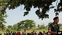 ဘုရားသံုးဆူၿမိဳ႕တြင္း တိုက္ပြဲေၾကာင့္ ရြာသားေတြ ထြက္ေျပး တိမ္းေရွာင္ေနဆဲ